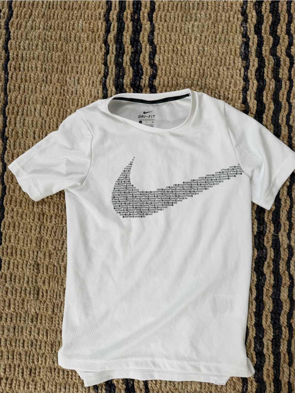 Boys Nike White Dri-FIT Short Sleeve, Size S